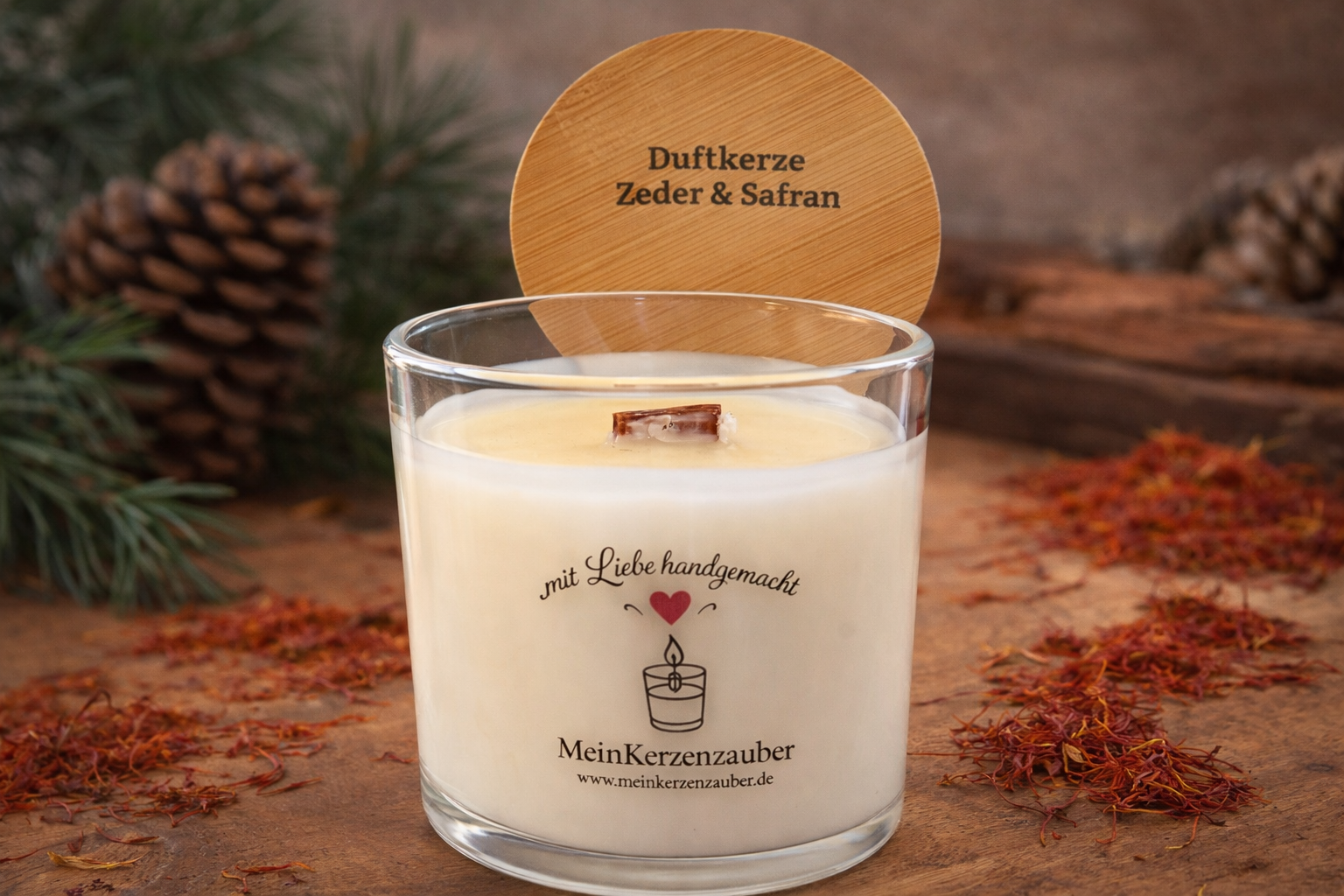 Duftkerze Zeder & Safran Mittel (140g) - MeinKerzenzauber